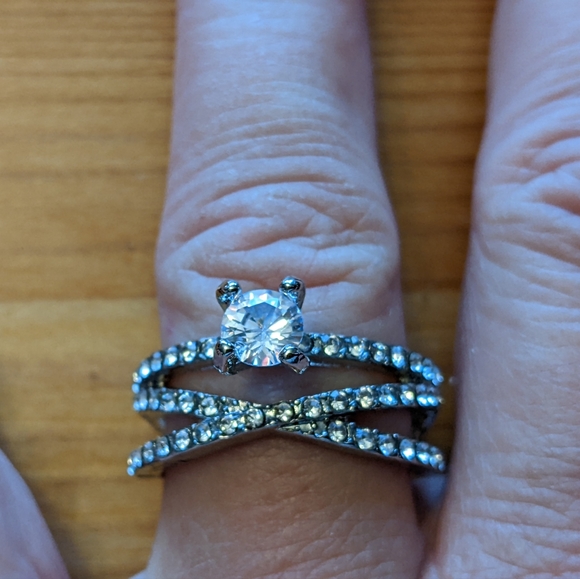 Ring - Picture 5 of 5